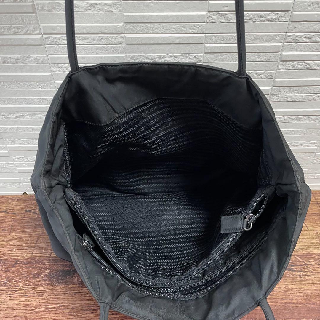プラダ ナイロン 三角プレートロゴ ショルダー トート バッグ ブラック