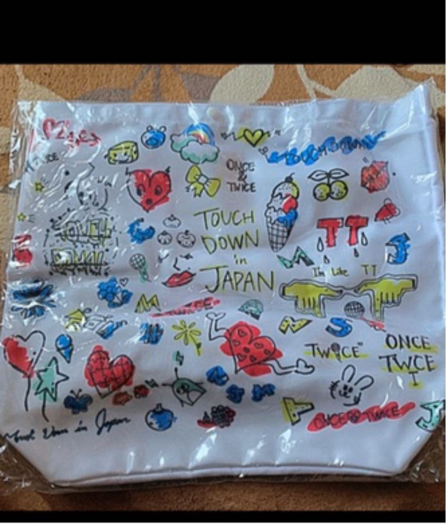 TWICE TOUCHDOWN トートバッグ(新品未使用未開封)