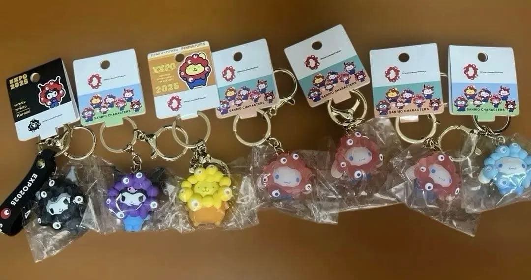 【新品・未開封】 ミャクミャク サンリオ キーホルダー