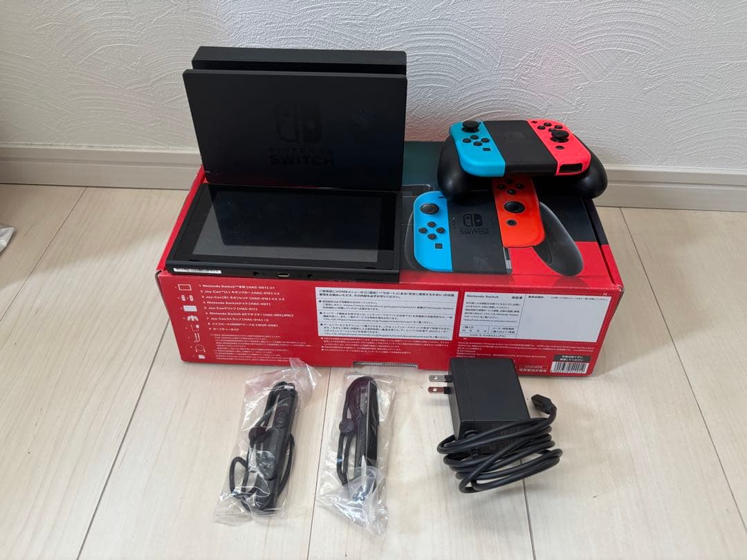 【美品】Nintendo Switch ネオンブルー/ネオンレッド 本体
