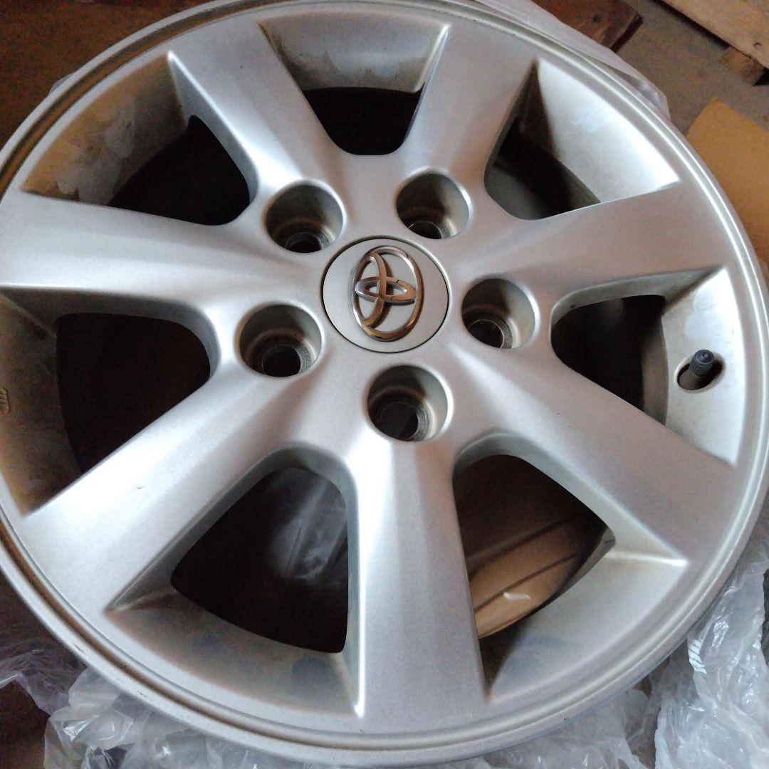 アイシス　　トヨタ純正　ホイール　１５インチ