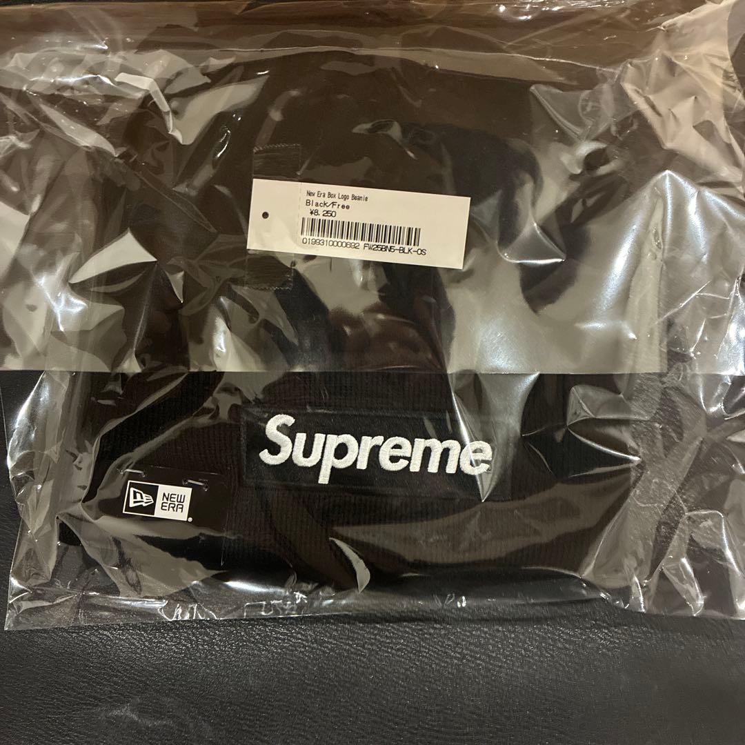 本日限定値下げ　新品未使用　Supreme NewEra ビーニー (25FW)