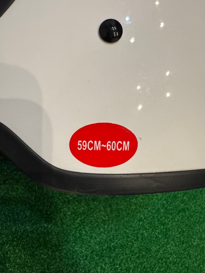 美品　SIMPSOM Ｍ50ヘルメット ホワイト　送料無料！