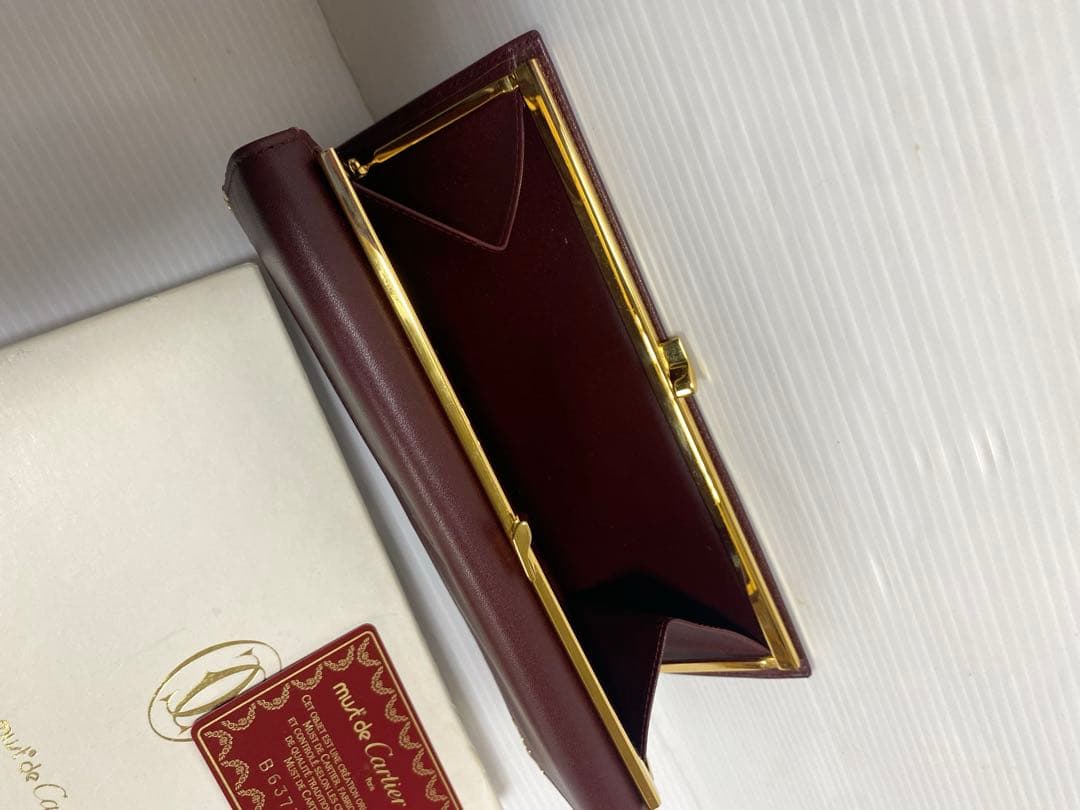 Cartier カルティエ　ボルドー　ワインレッド　長財布　三つ折り　未使用品