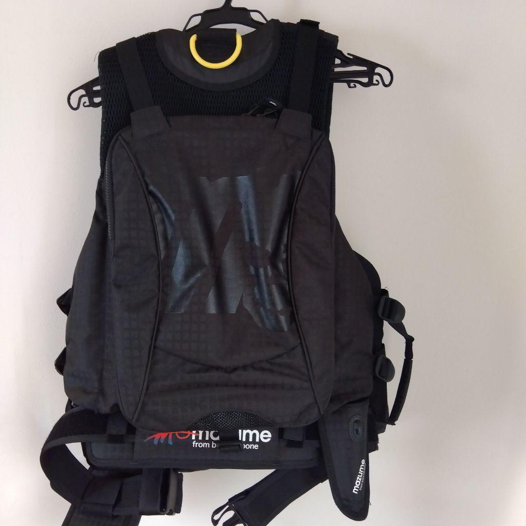 mazume Red Moon フィッシングベスト ブラック