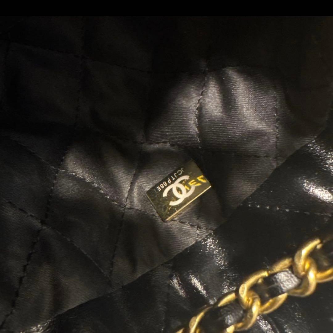 CHANEL ブラックレザー ショルダーバッグ　ノベルティ
