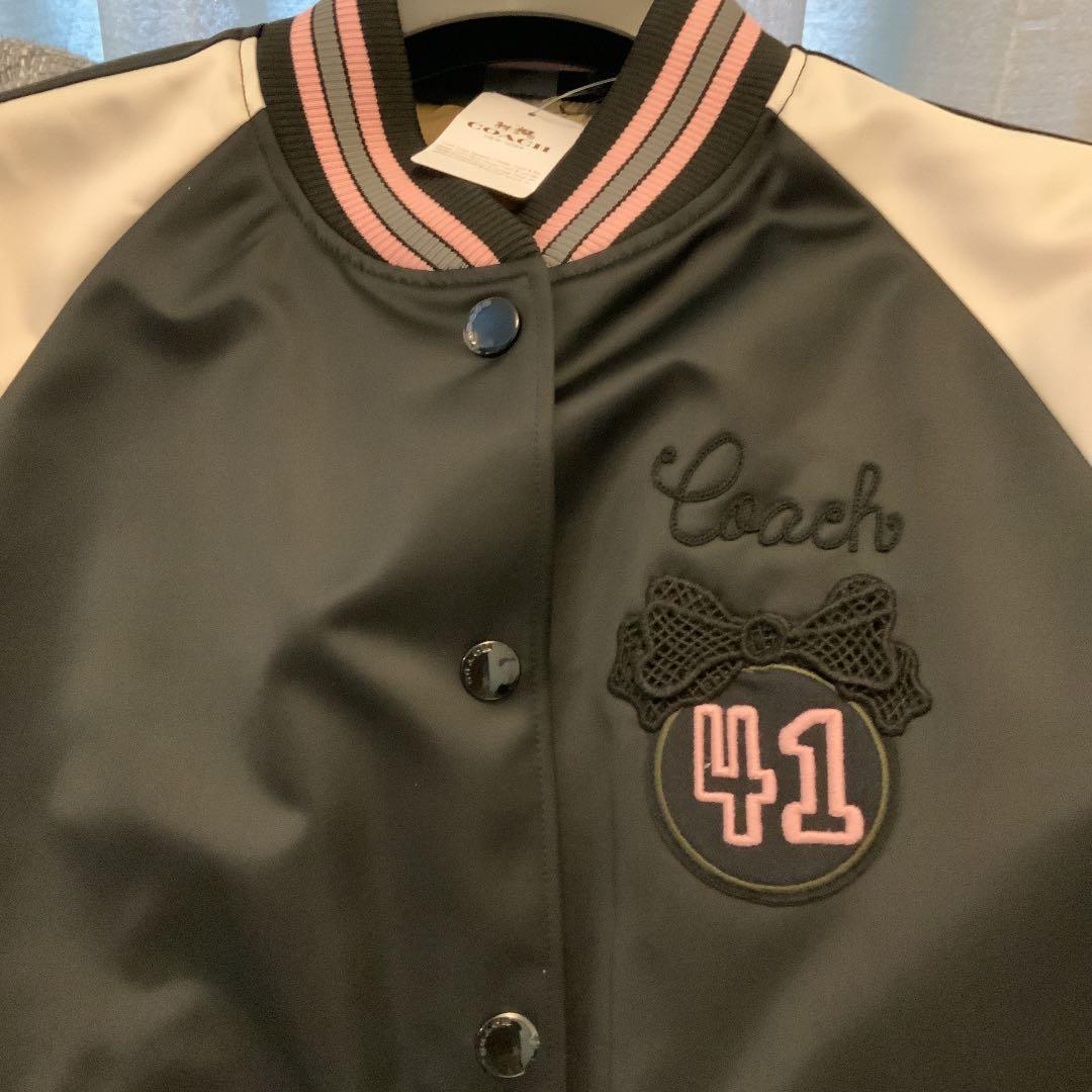 新品コーチリバーシブルブルゾンスタジャンヴァーシティジャケットSサイズ価格