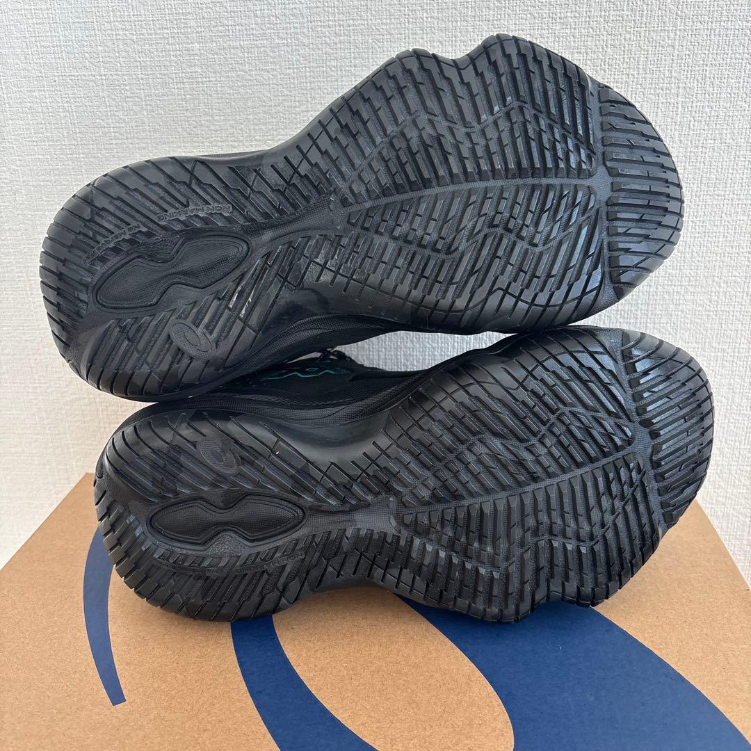 25cm　アシックス　バスケットシューズ 　ノヴァ サージロー 1061A043