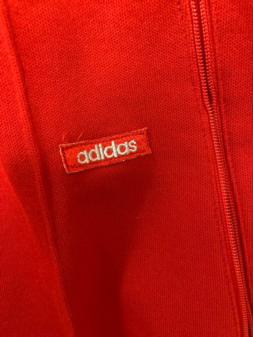当時物未使用品デサントadidasジャージセットアップ赤✖️ベージュMサイズ