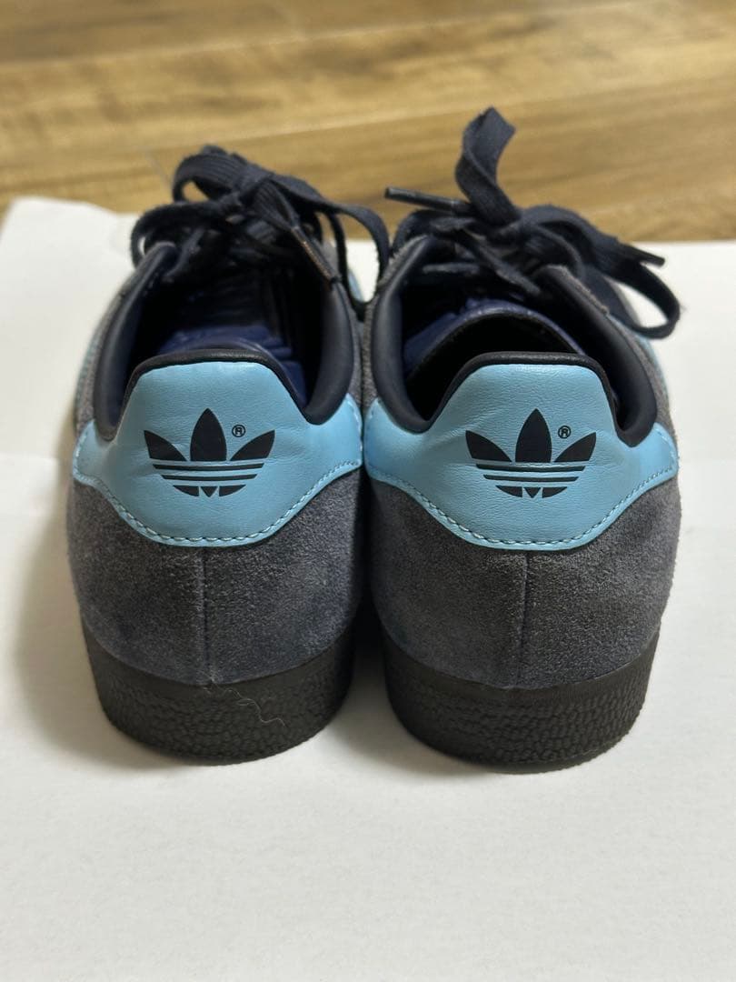adidas gazelle 水色/ブルー