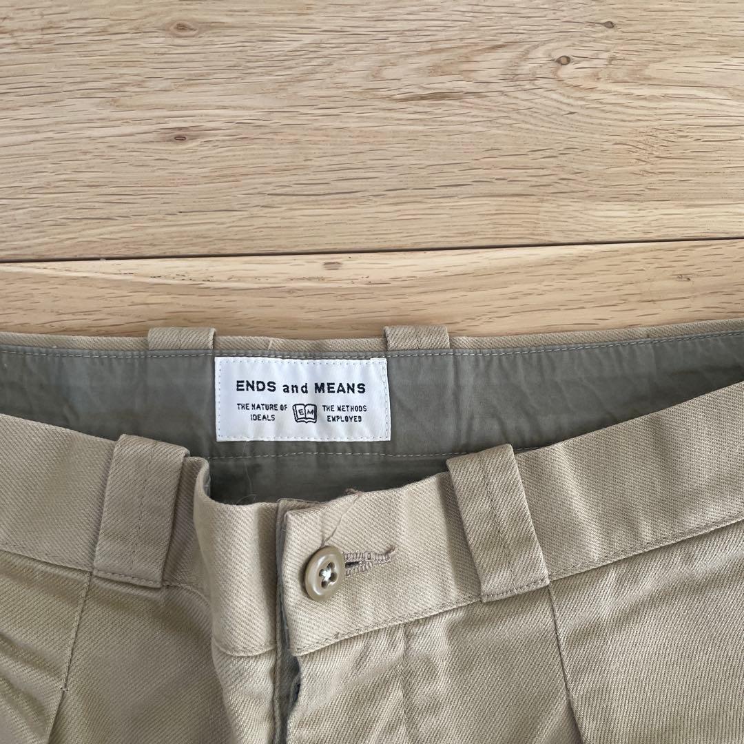 ENDS and MEANS ベージュ チノパン