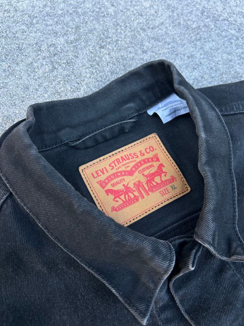 Levi’s ブラックデニムジャケット　XL