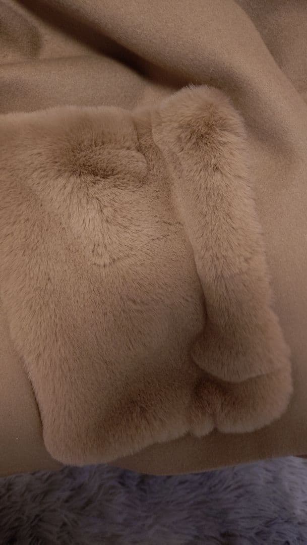 美品★完売商品　em. ケープコート　ベージュ