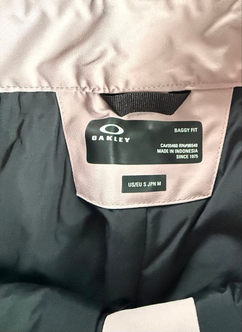 新品 Oakley スノーボードパンツ F0A406105 サイズM