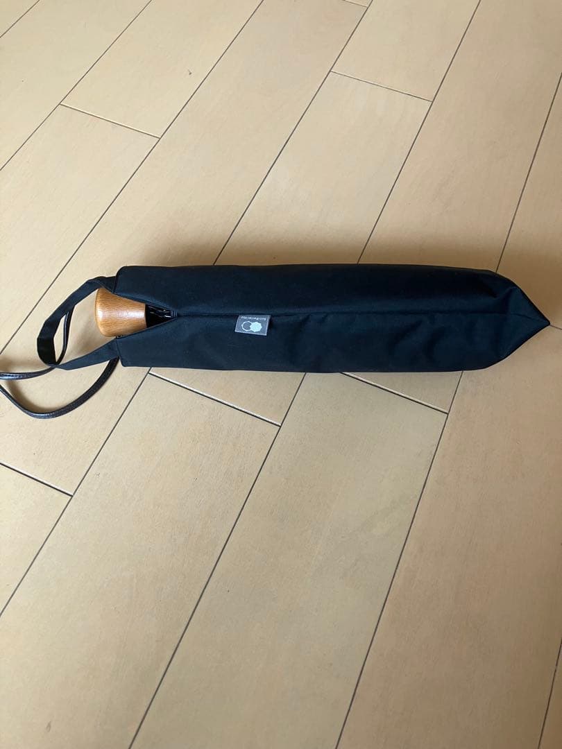サンバリア1003段折りたたみ傘ブラック無地