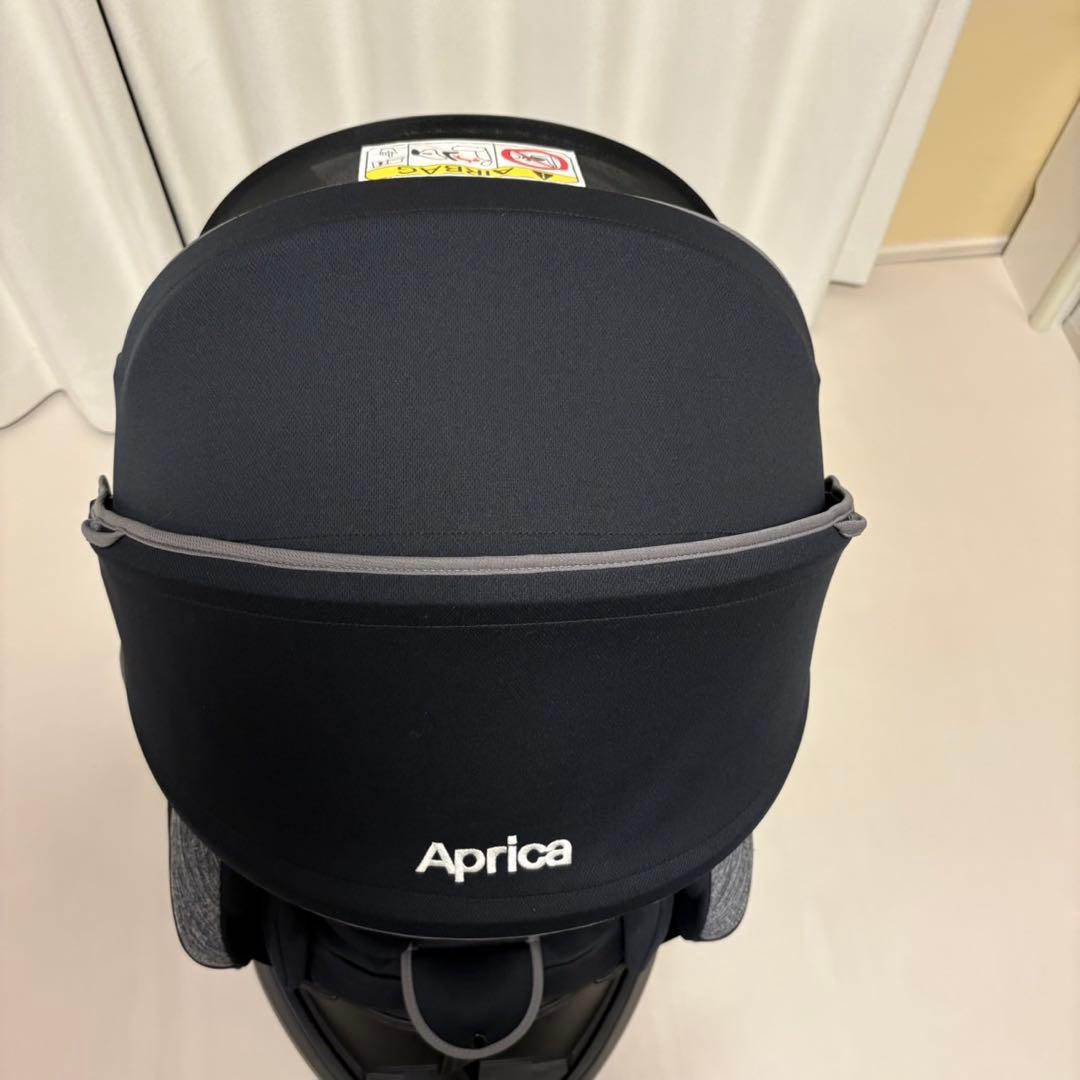 Aprica フラディア　グロウ　ISOFIX ブラック　チャイルドシート