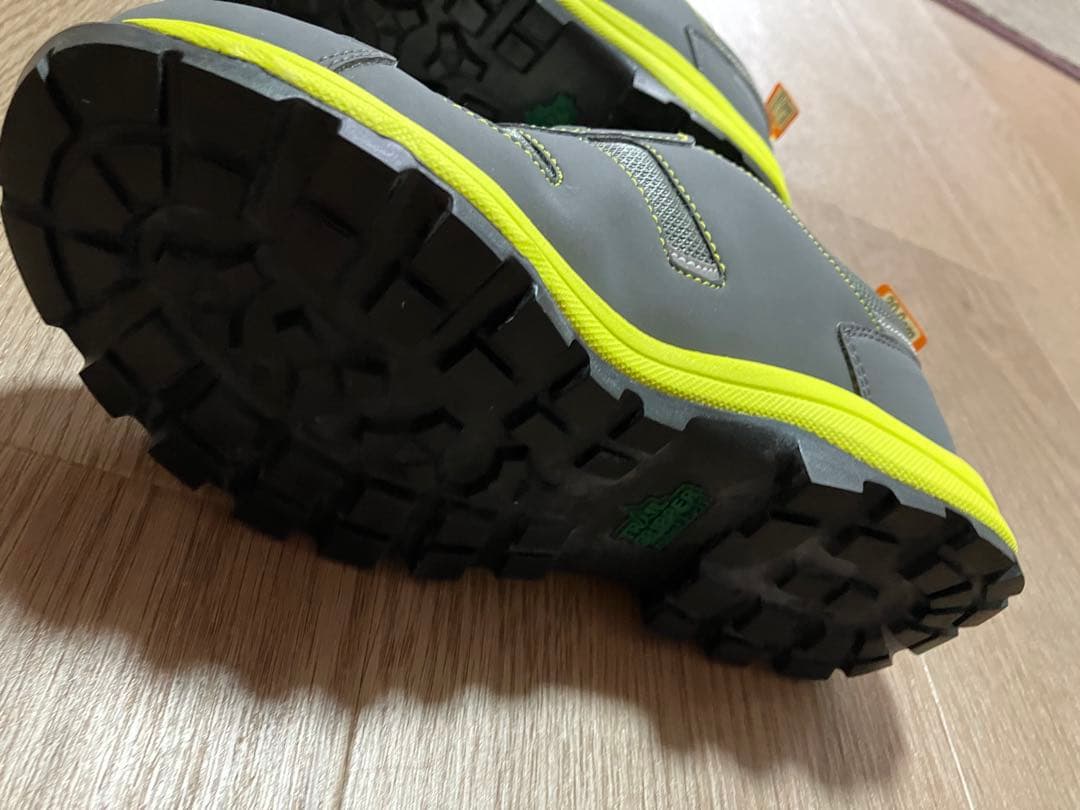 モンベル　mont bell キッズ　トレッキングシューズ　登山靴　20.0