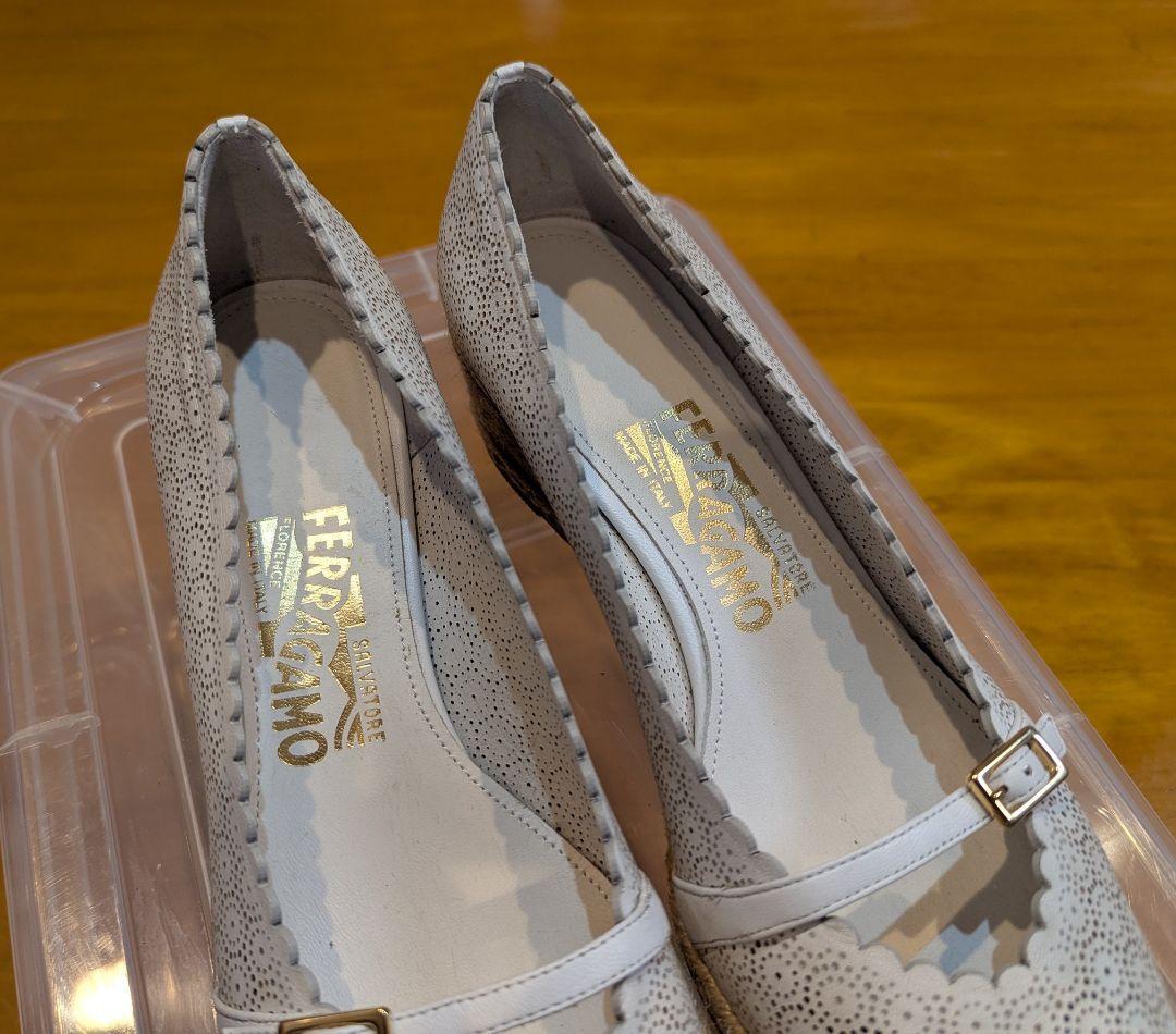 【美品】サルヴァトーレフェラガモ　パンチング　エスパドリーユ　パンプス　ホワイト