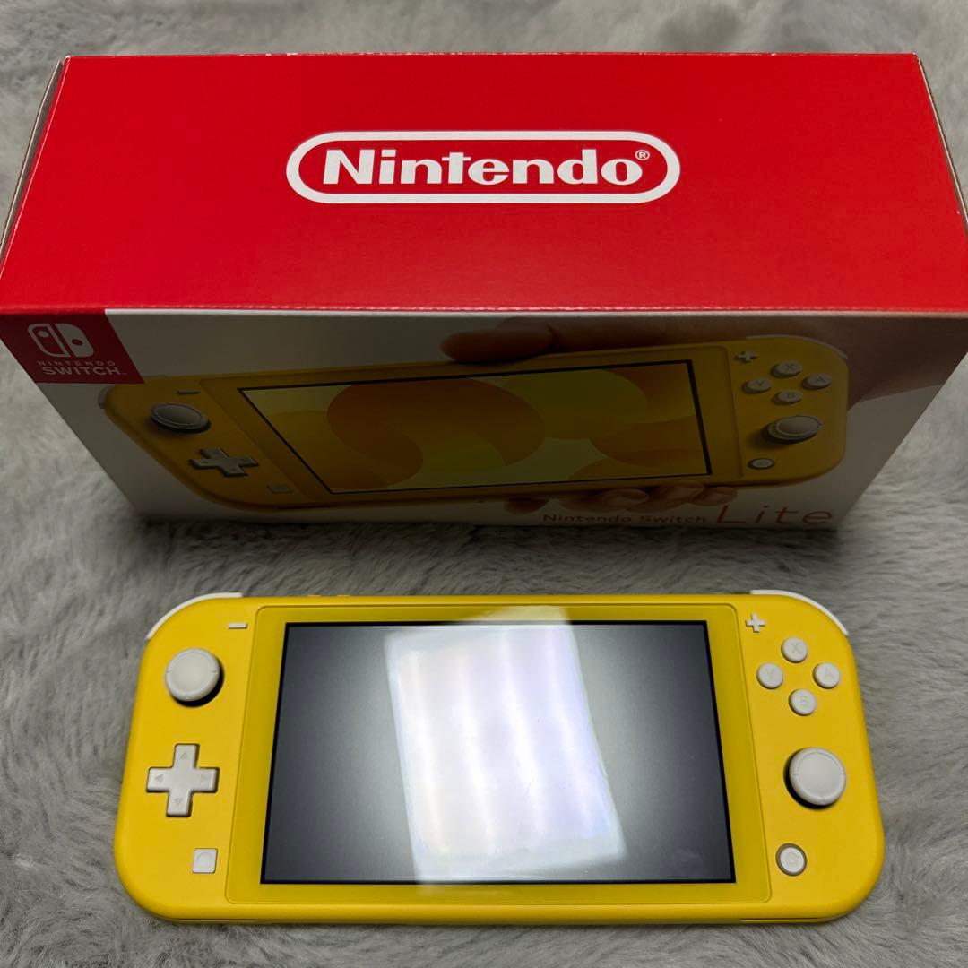 Nintendo Switch Nintendo Switch Light Yellow