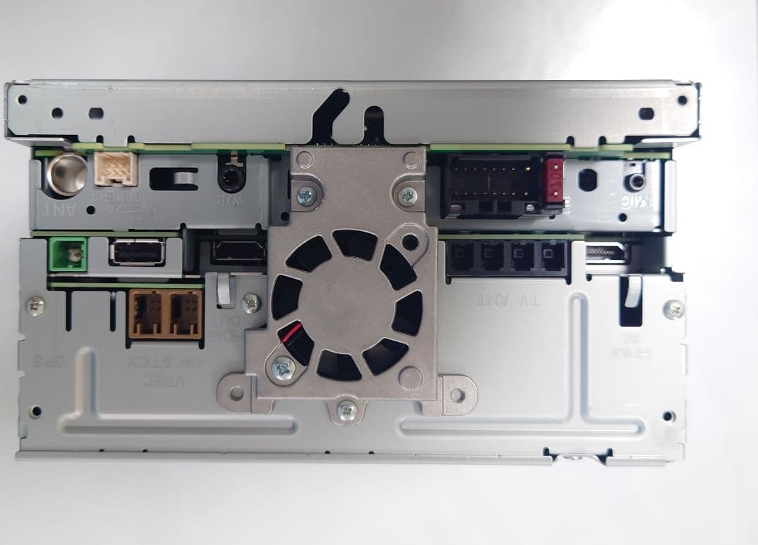 【新品未使用】Pioneer カロッツェリアAVIC-RL821D 8インチナビ