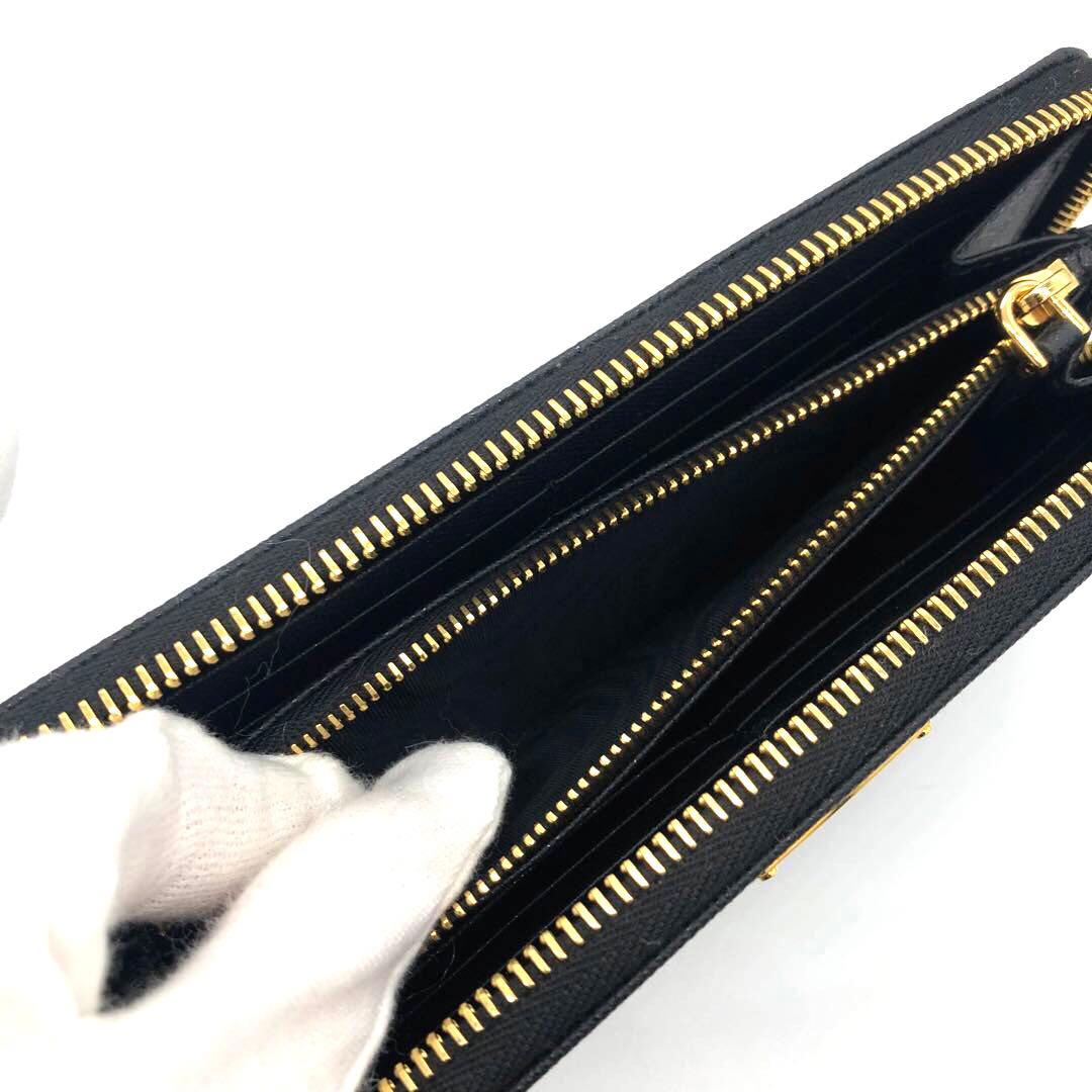 未使用✨プラダ ラウンドファスナー レザー　長財布 トライアングルロゴ ブラック