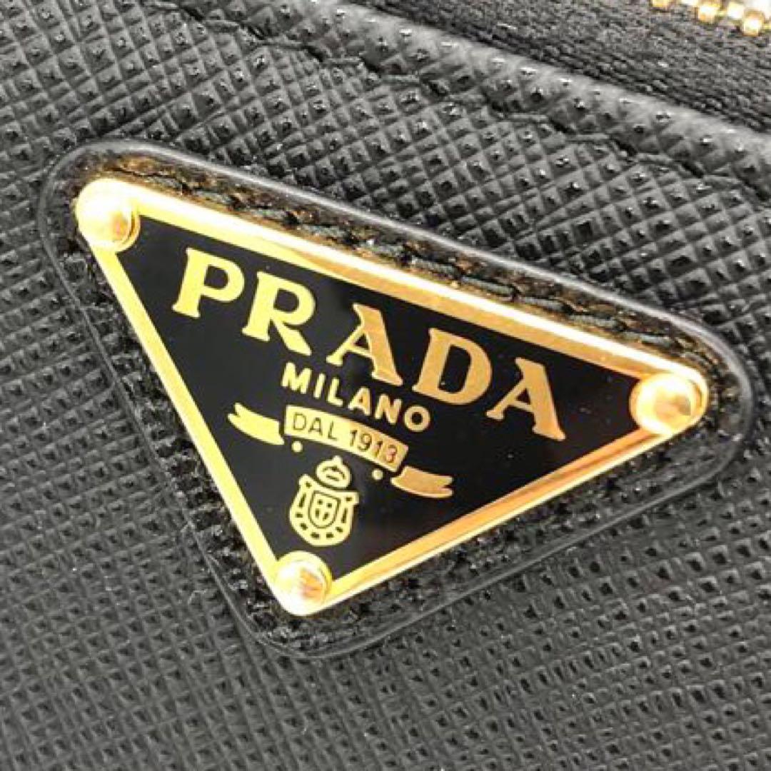 未使用✨プラダ ラウンドファスナー レザー　長財布 トライアングルロゴ ブラック