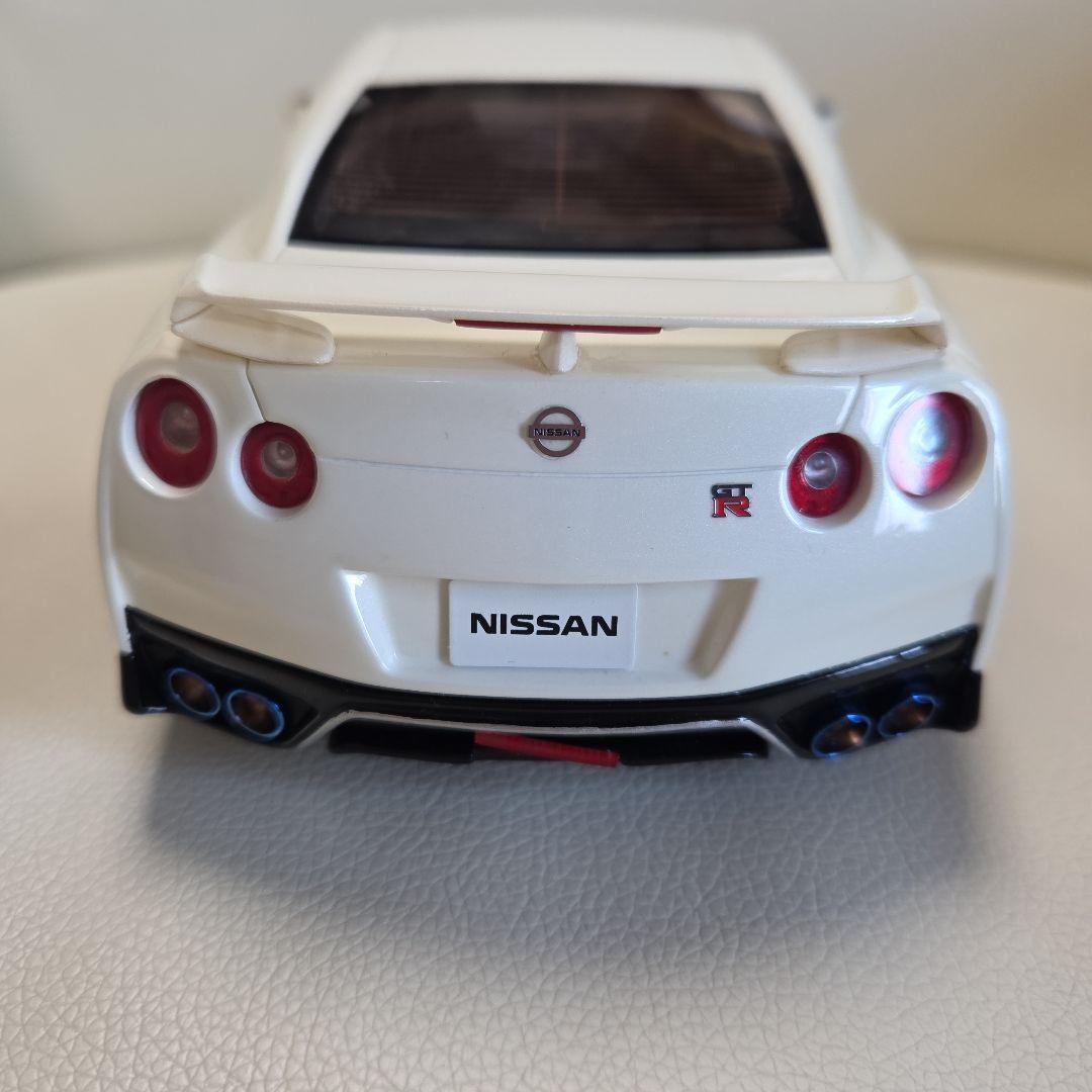 京商 日産 R35GT-R 1/18ミニカー