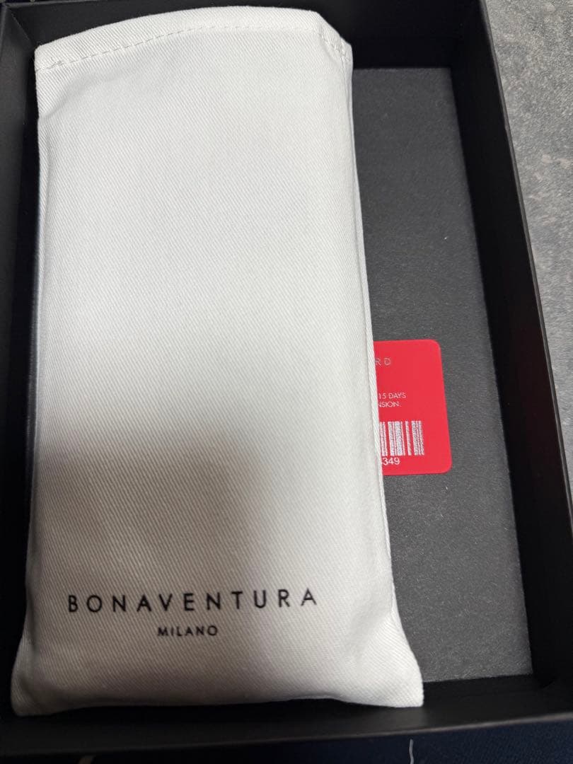 ボナベンチュラ　iPhone17ケース