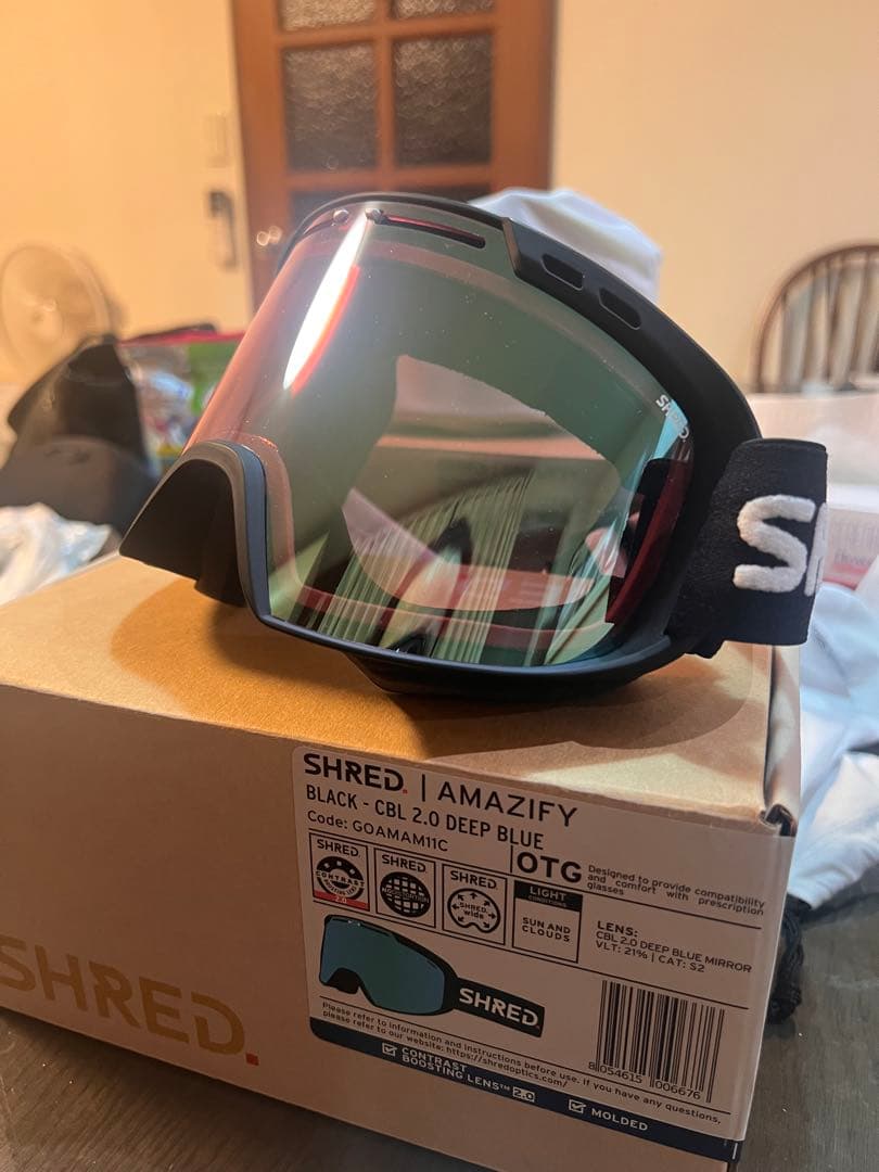 SHRED. AMAZIFYブラック CBL 2.0 ディープブルー