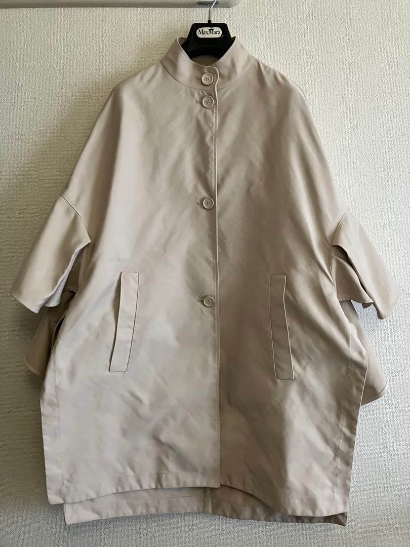 MaxMara フレアスリーブ ポンチョ形コート
