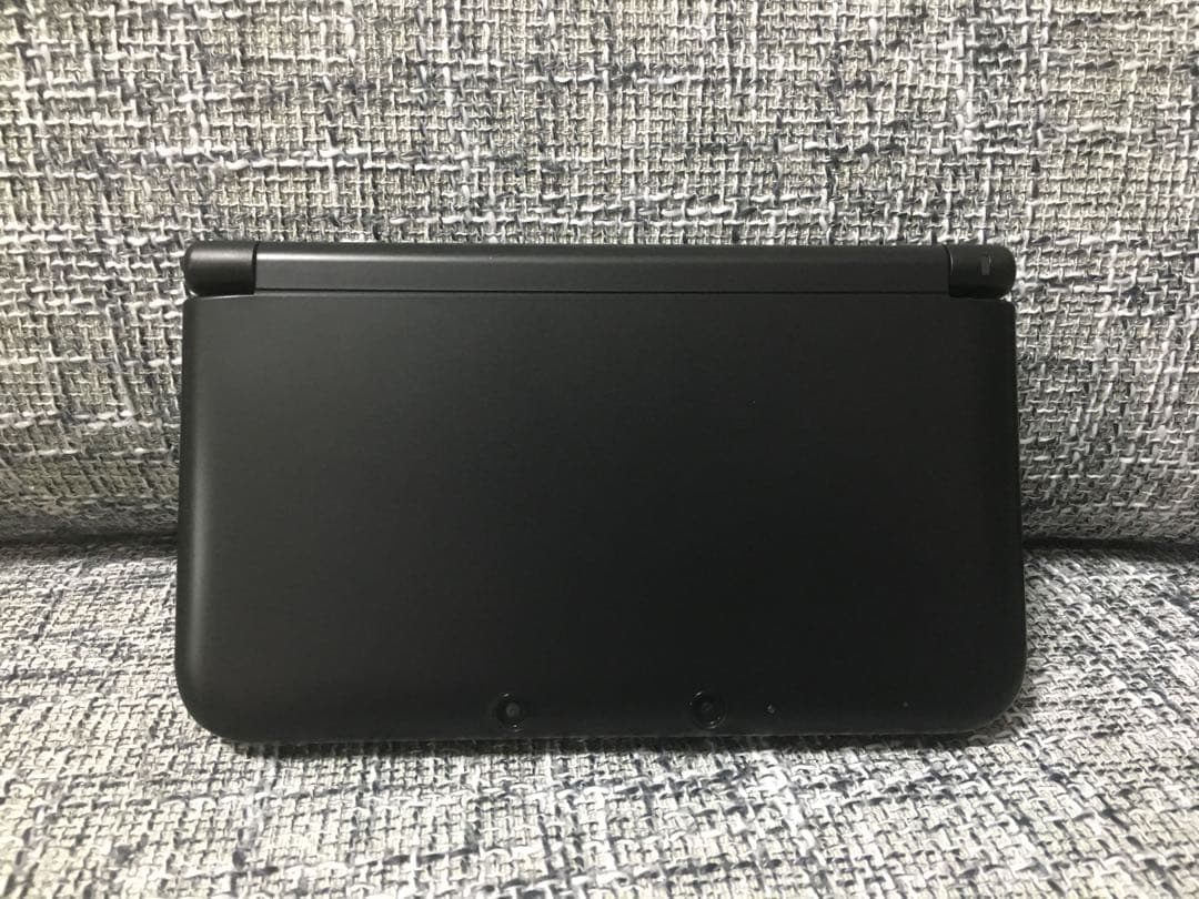 ３DS LL ブラック（生産終了モデル）ケース付き