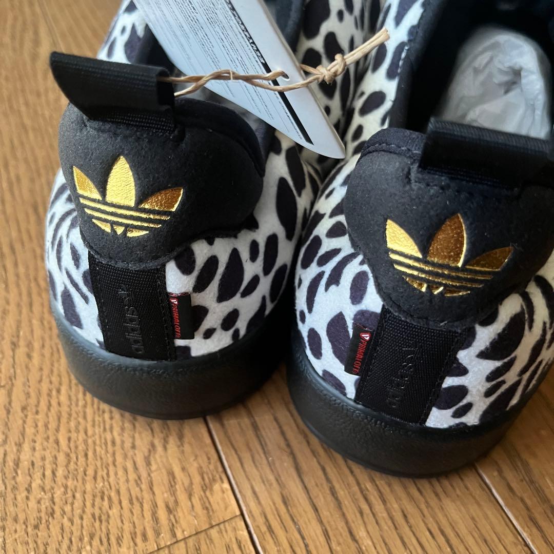 adidas PUFFYLETTE パフィレッタ　アニマル柄　ダルメシアン