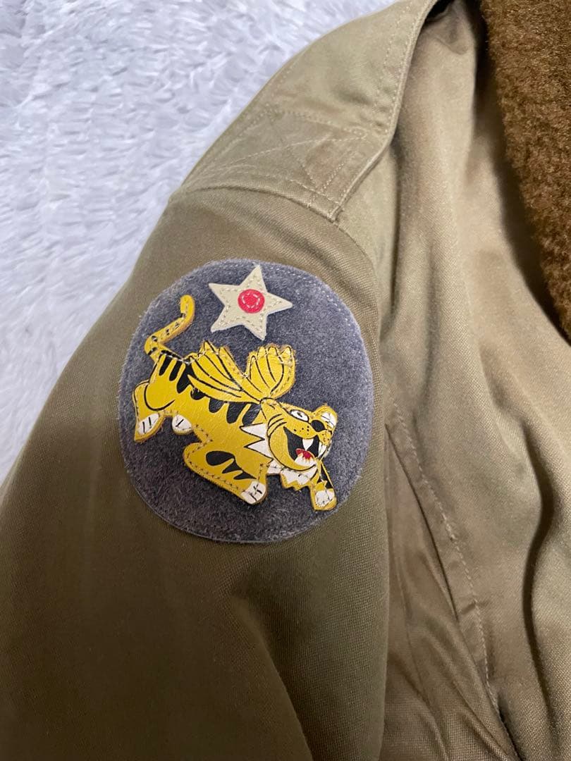 美品■バズリクソンズ　フライトジャケット　B-10 フライングタイガー　38