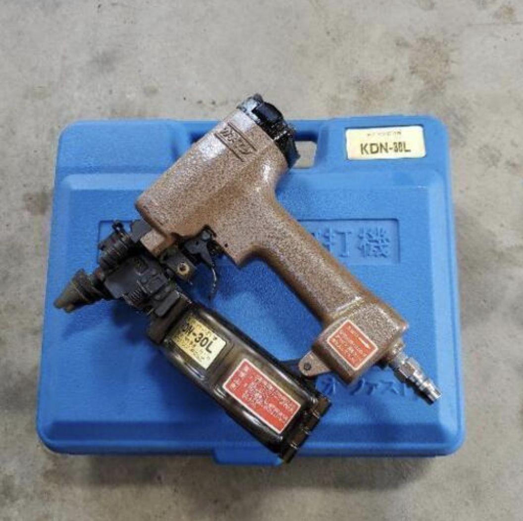 兼松デュオファスト　釘打機+釘たくさん