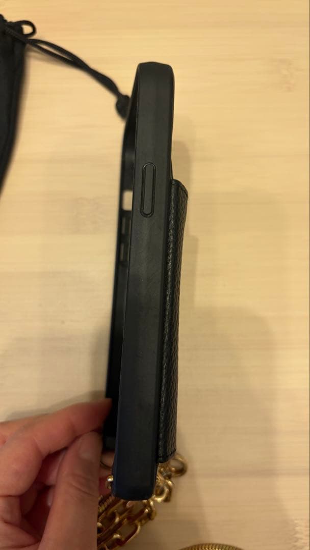 BANDOLIER スマホショルダー スマホケースiphone15