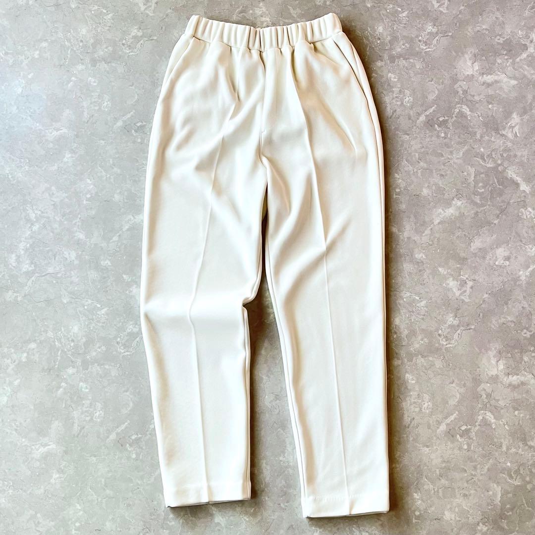 未使用級☆ディニテコリエ 裏起毛 フリーステーパードパンツ ワイド アイボリー