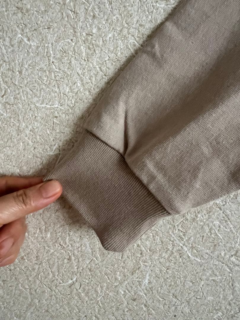 “ヴェリテクール”ユニセックスヴィンテージロングスリーブ・ベージュ・未使用品