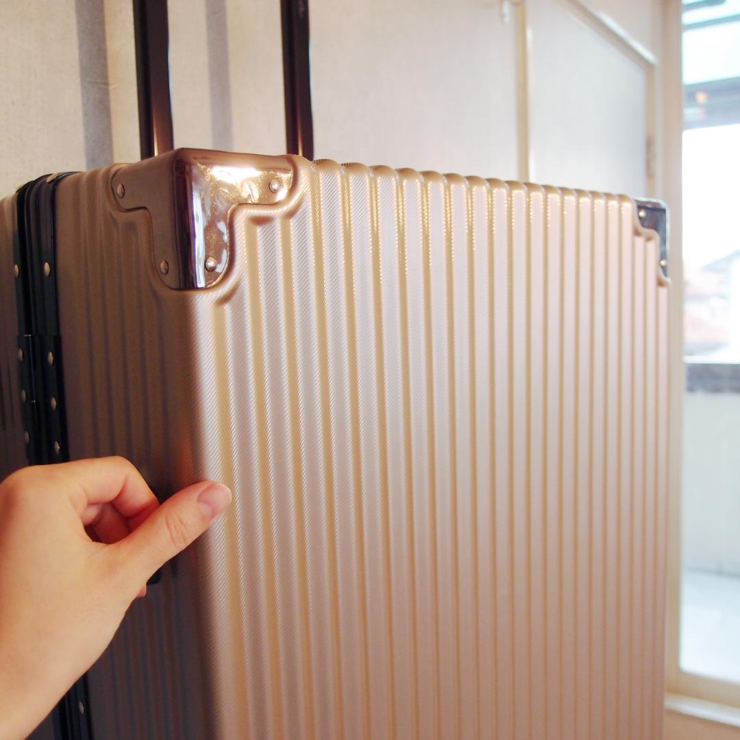 新品未使用 C.JUTRO 日本発案 機能性抜群スーツケース キャリーケース