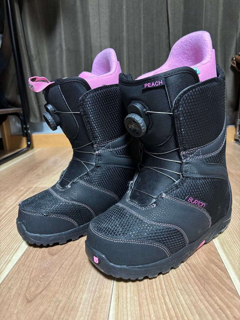 Burton スノーボードブーツ 女性用 ブラック/ピンク　ダイヤル式
