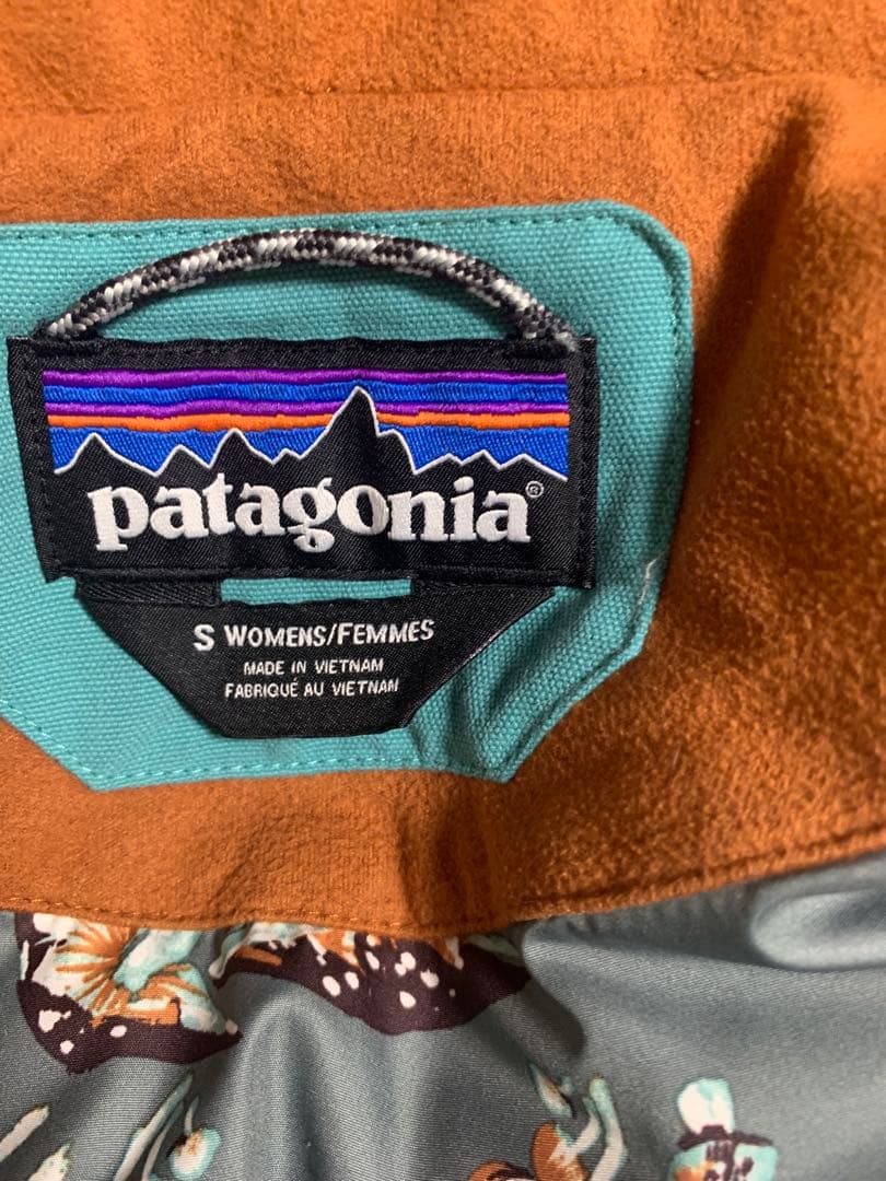 patagonia パタゴニア Bivy ビビー・フーデッド ダウンベスト