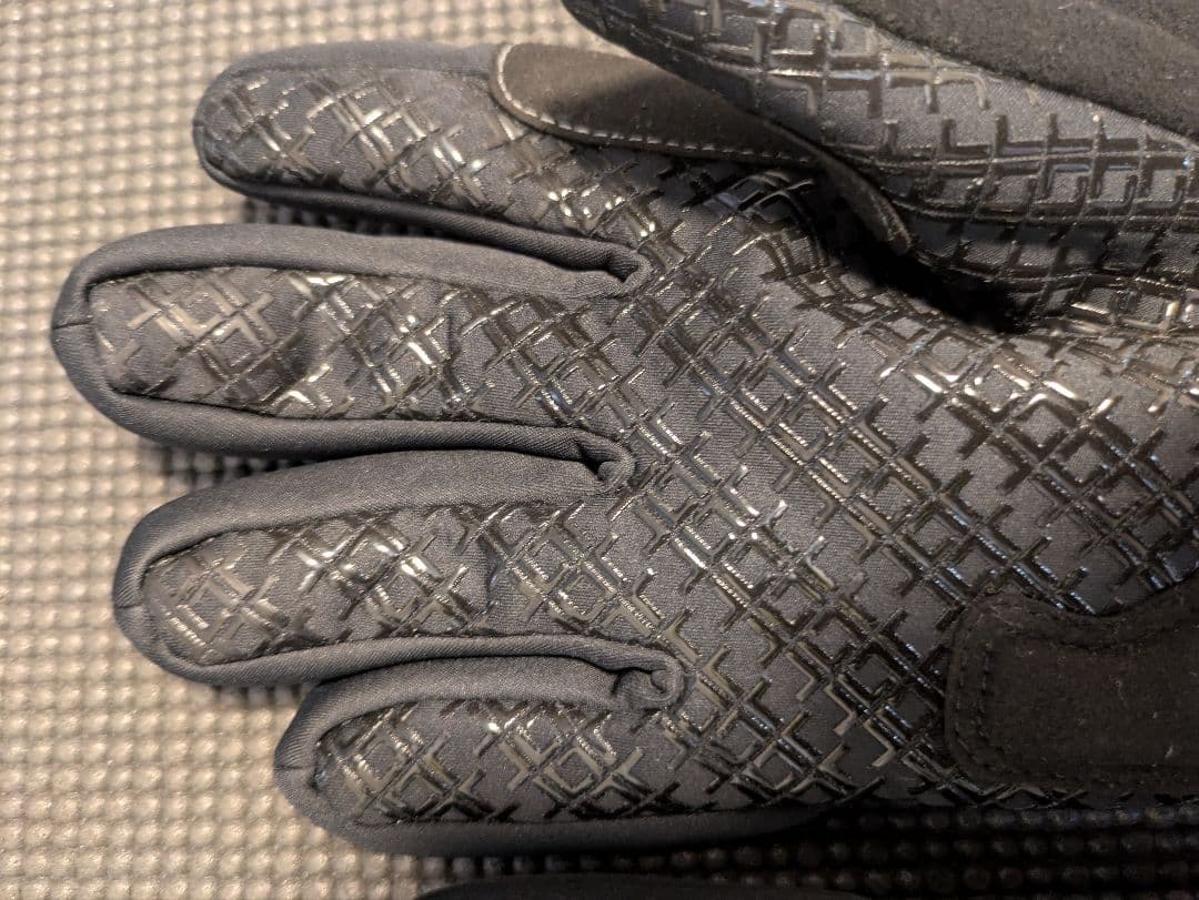 カステリ冬用グローブMサイズ 黒