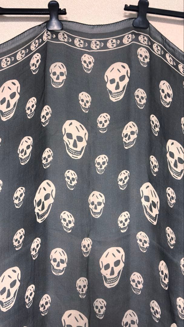 わ*様 Alexander McQueenスカル シルクスカーフ ストール ヴ