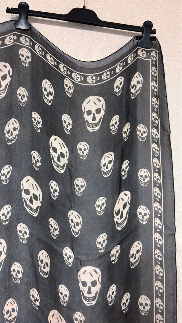 わ*様 Alexander McQueenスカル シルクスカーフ ストール ヴ