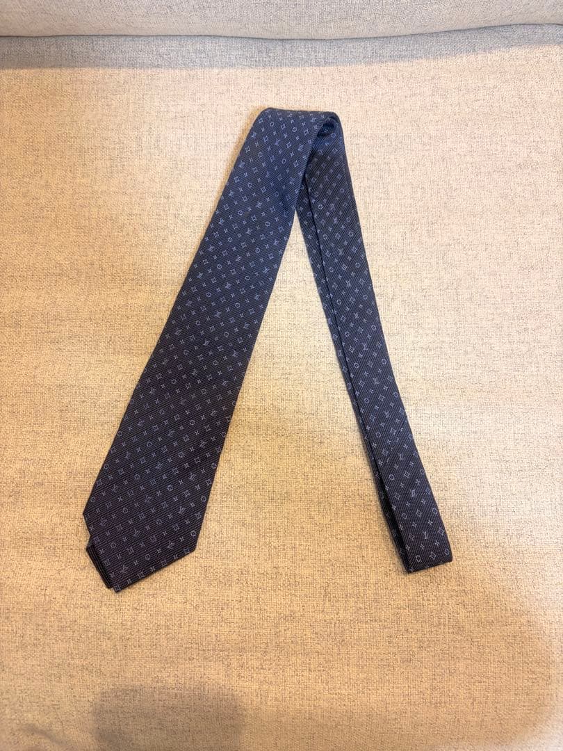 【ほぼ未使用】Louis Vuitton ダークブルー ネクタイ