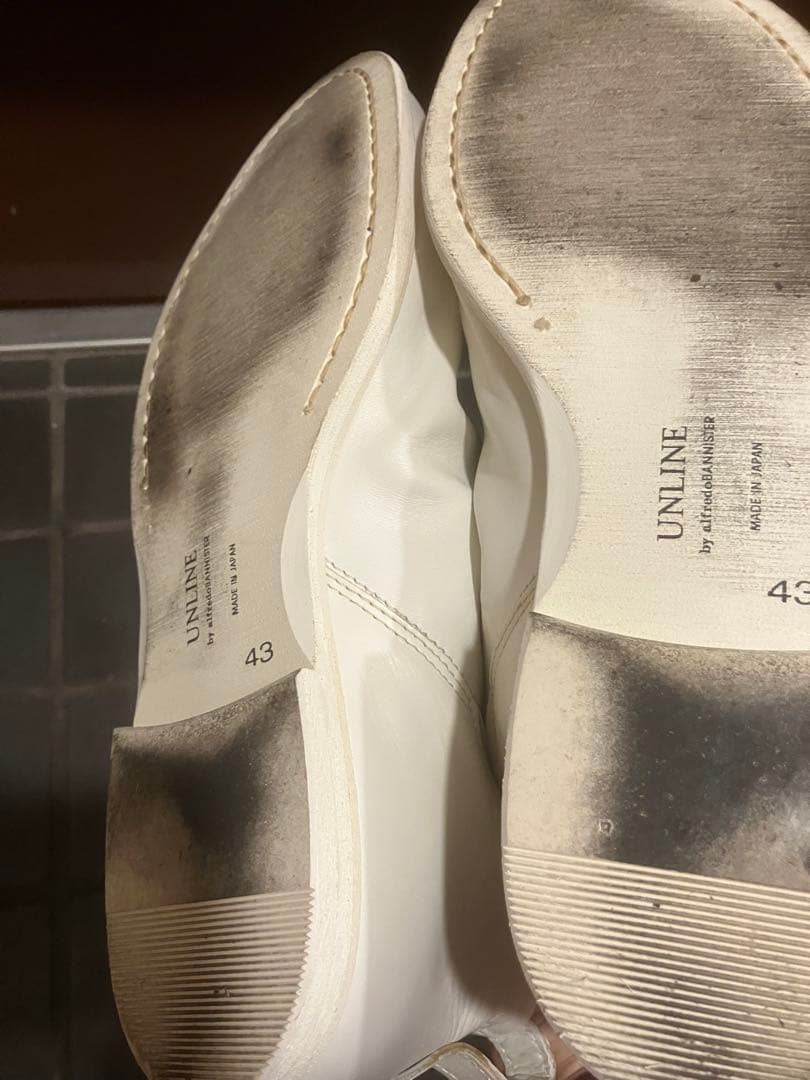 UNILINE ホワイト チャッカブーツ