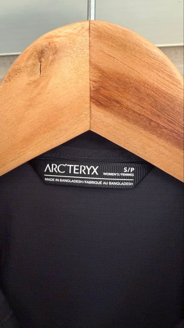 り*ご様 ARC'TERYX ナイロンジャケット