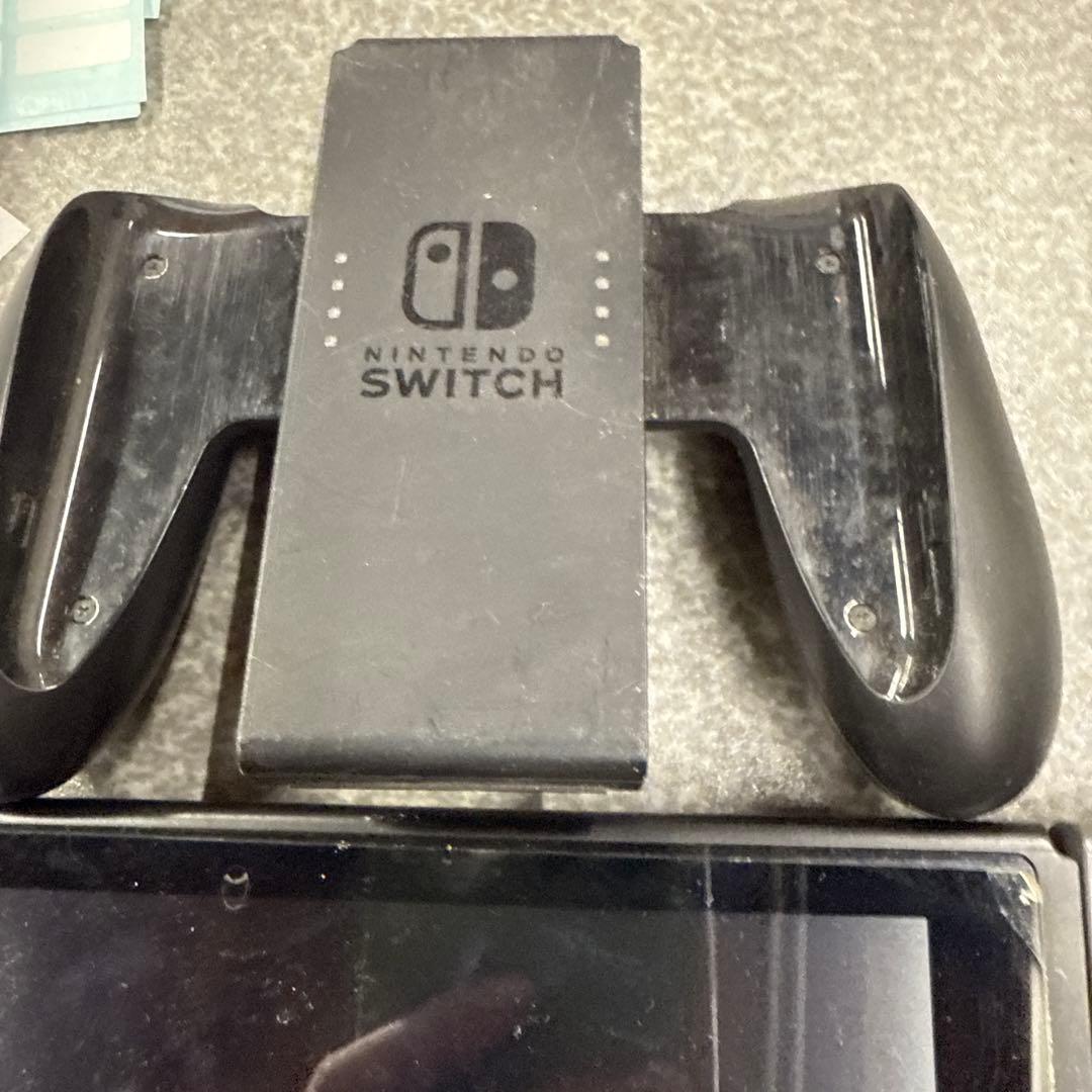 付属品なしNintendo Switch グレー 本体左なし