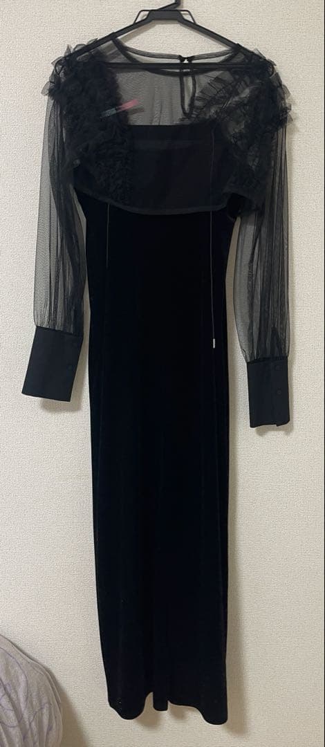 シースルーフリル袖 ブラックロングドレス