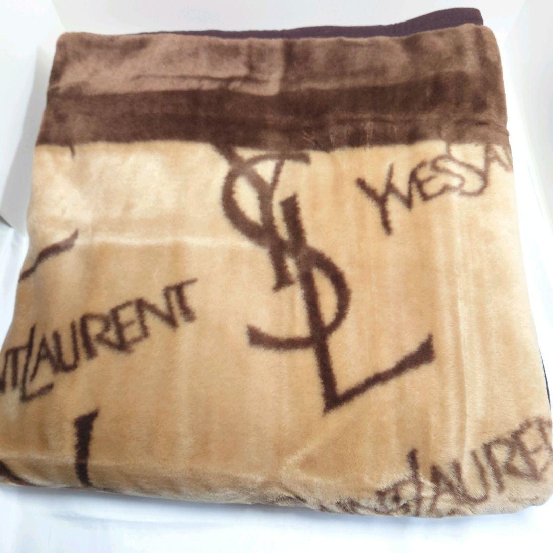 イブサンローラン　ニューマイヤー　毛布