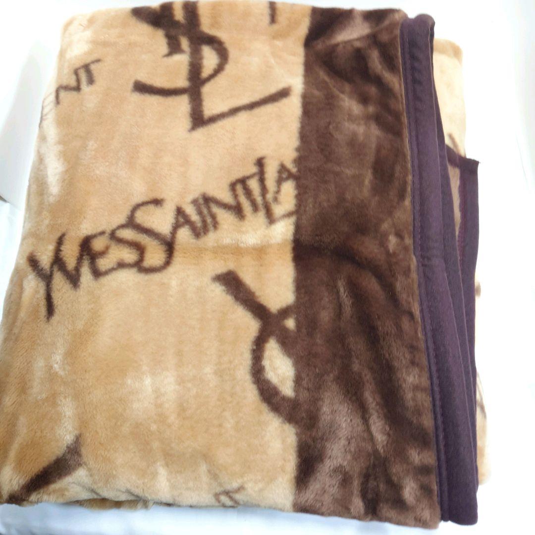 イブサンローラン　ニューマイヤー　毛布